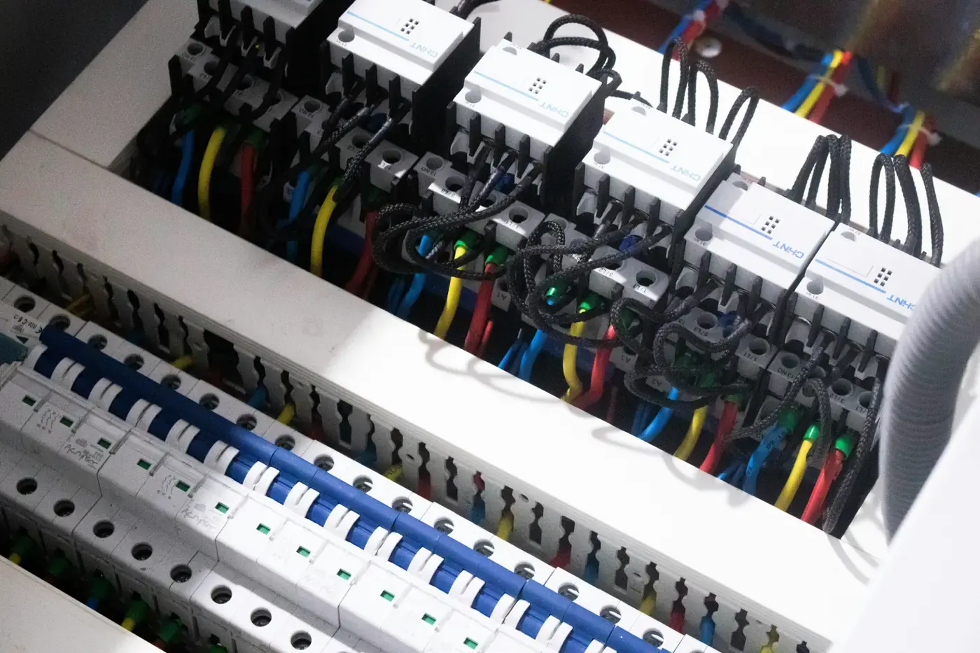 Electrical panel upgrade evaluation with organized wiring and distribution components